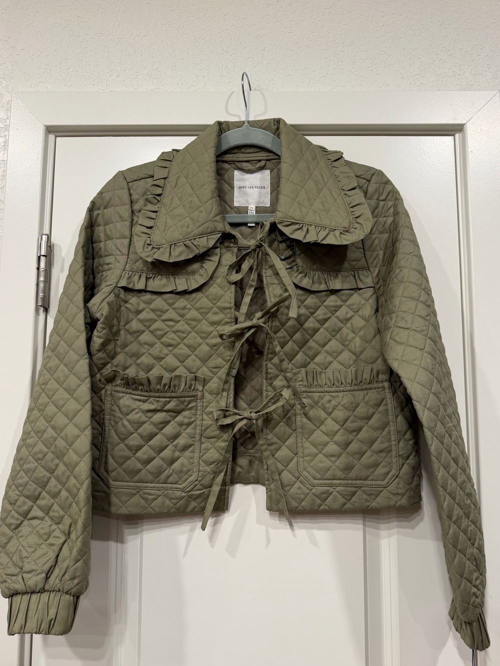 Avec Les Filles Quilted Ruffle-Trim Jacket in Olive